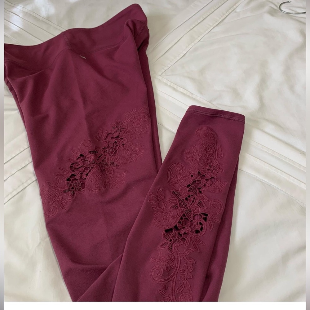 fabletics Rocio Leggings - Picture 7 of 14